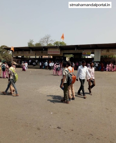 shegaon bus sthanak area